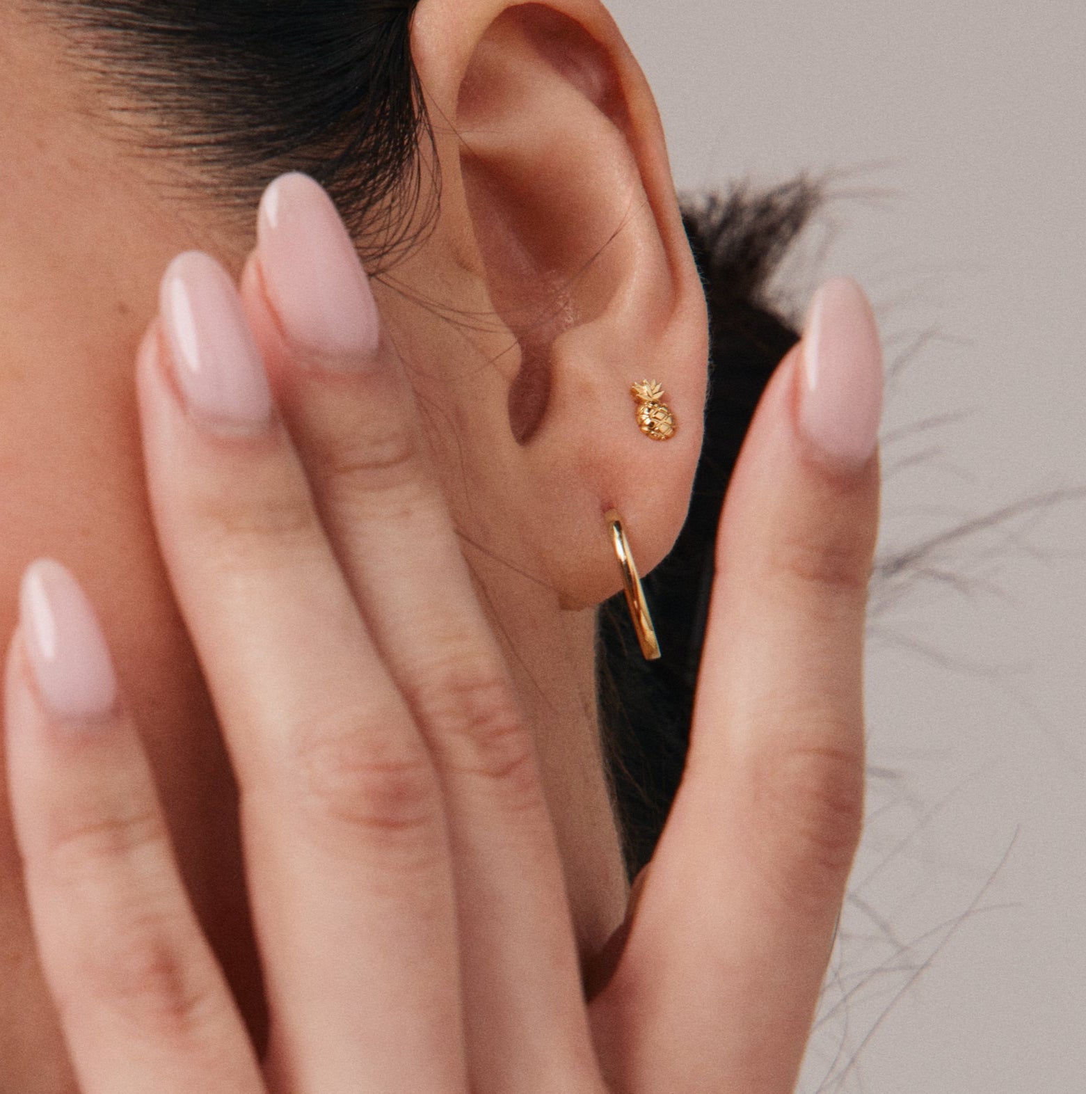 14K Yellow Gold Pineapple Stud