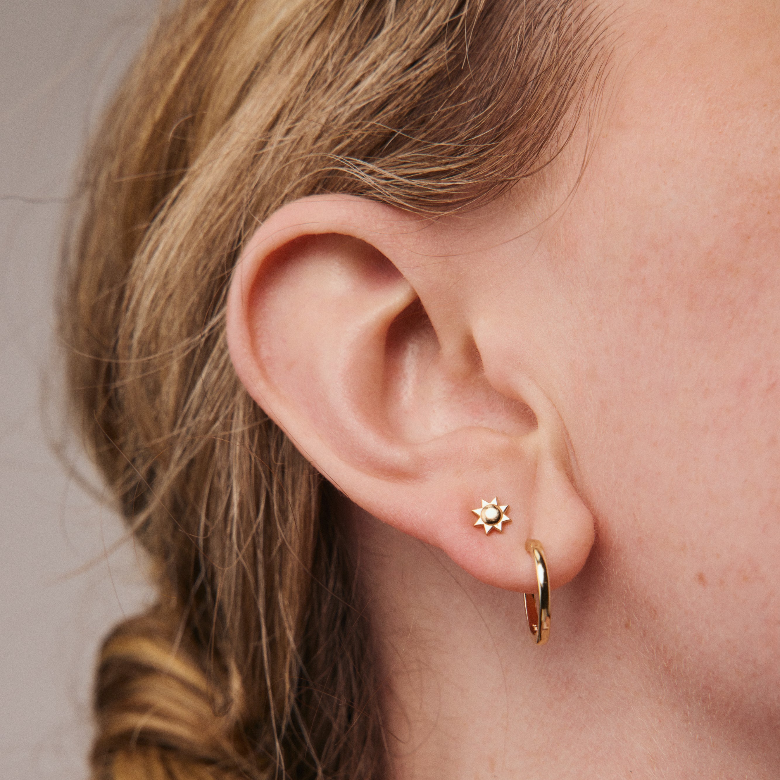 Sun Stud Earring (Single) - Solid 14k Gold
