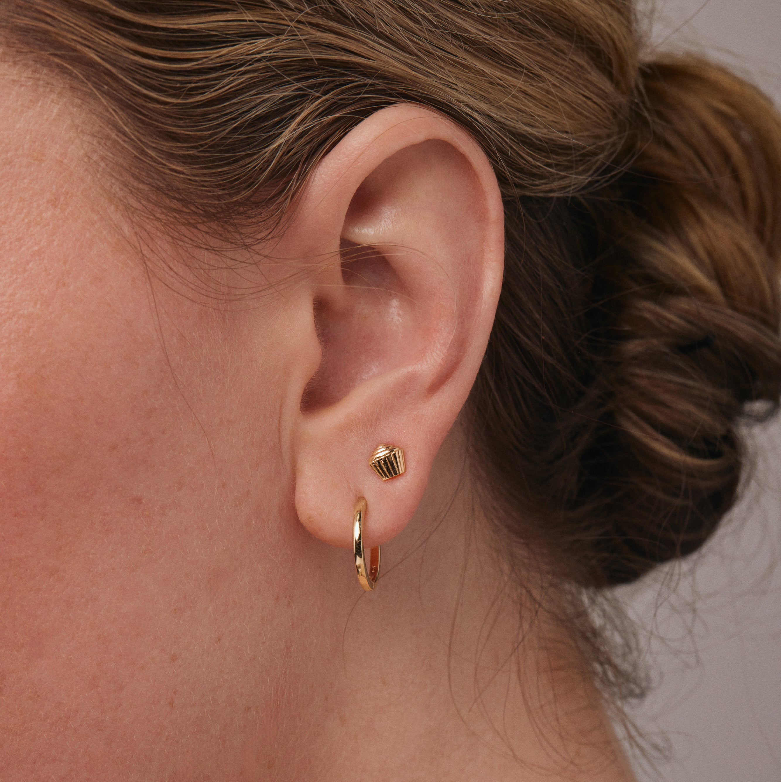 14K Yellow Gold Cupcake Stud