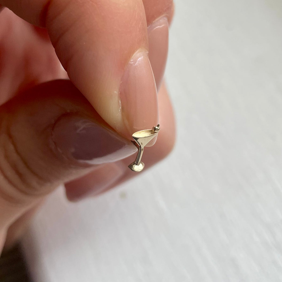 14K yellow gold martini stud